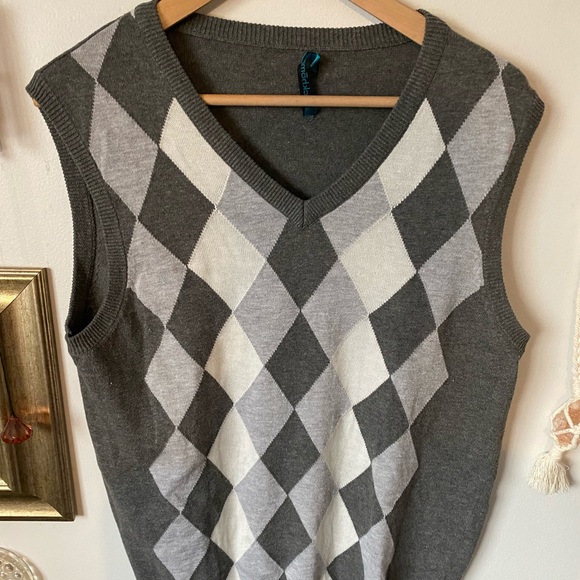 Argyle sweater vest - Picture 4 of 7